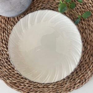 VTG Lenox Weatherly “Swirl” Cream Ivory Platinum Trim Salad Plate 7 7/8” MINT